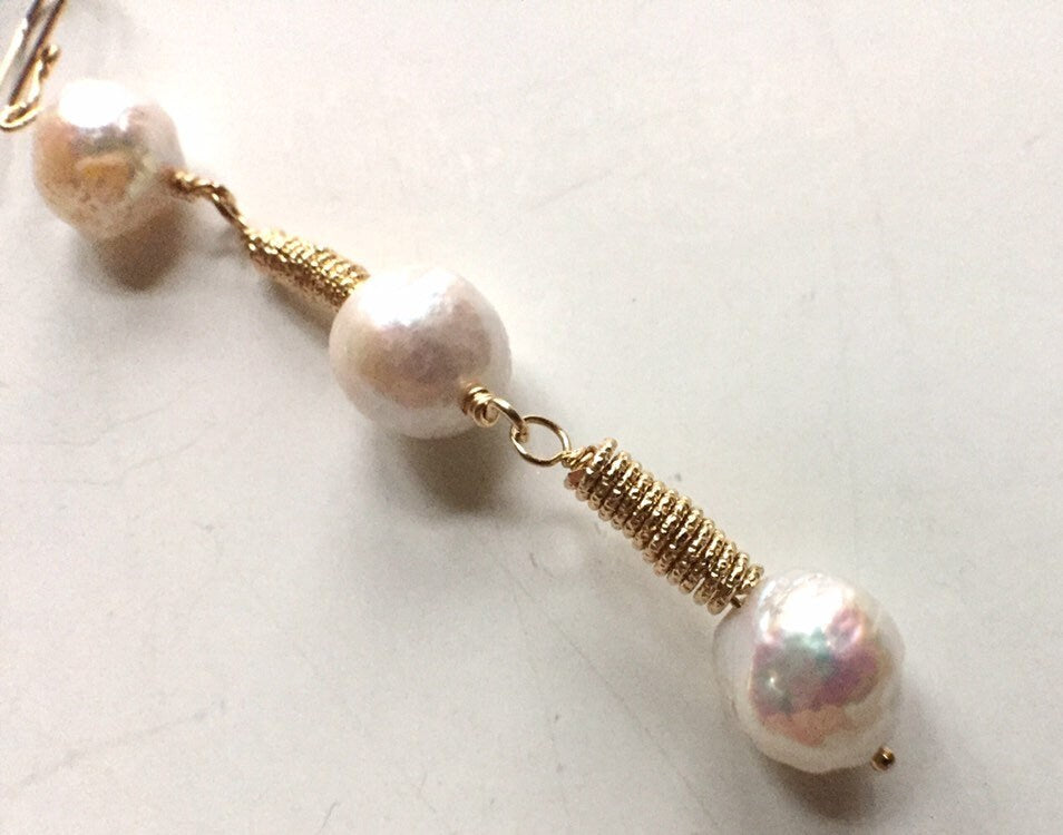 All about texture. Statement earrings. Pearl and 14KTGF