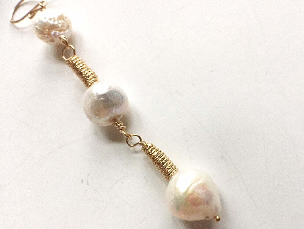 All about texture. Statement earrings. Pearl and 14KTGF